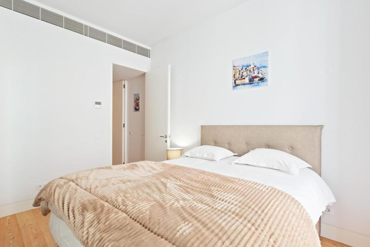 Spacious 1 Bedroom Apartment Near Baixa Lissabon Buitenkant foto