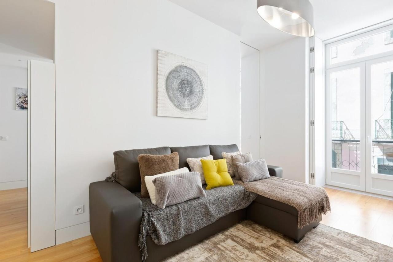 Spacious 1 Bedroom Apartment Near Baixa Lissabon Buitenkant foto