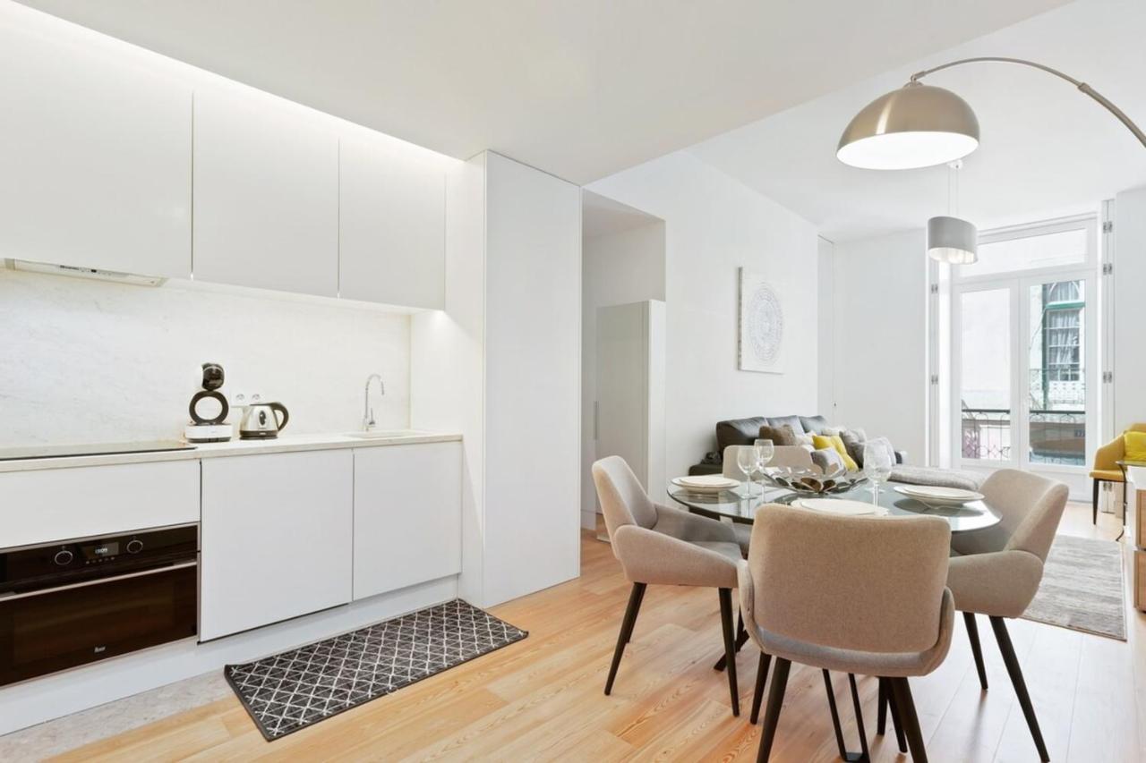 Spacious 1 Bedroom Apartment Near Baixa Lissabon Buitenkant foto